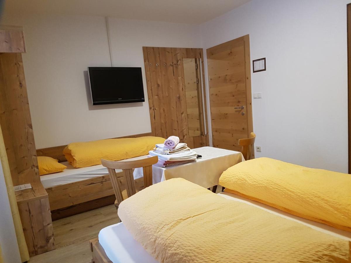 Unterbergerhof Villa Val di Vizze Luaran gambar