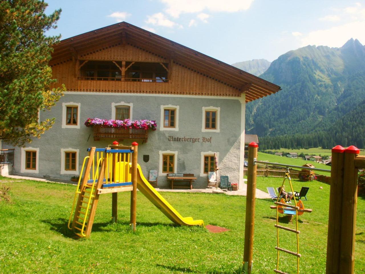 Unterbergerhof Villa Val di Vizze Luaran gambar